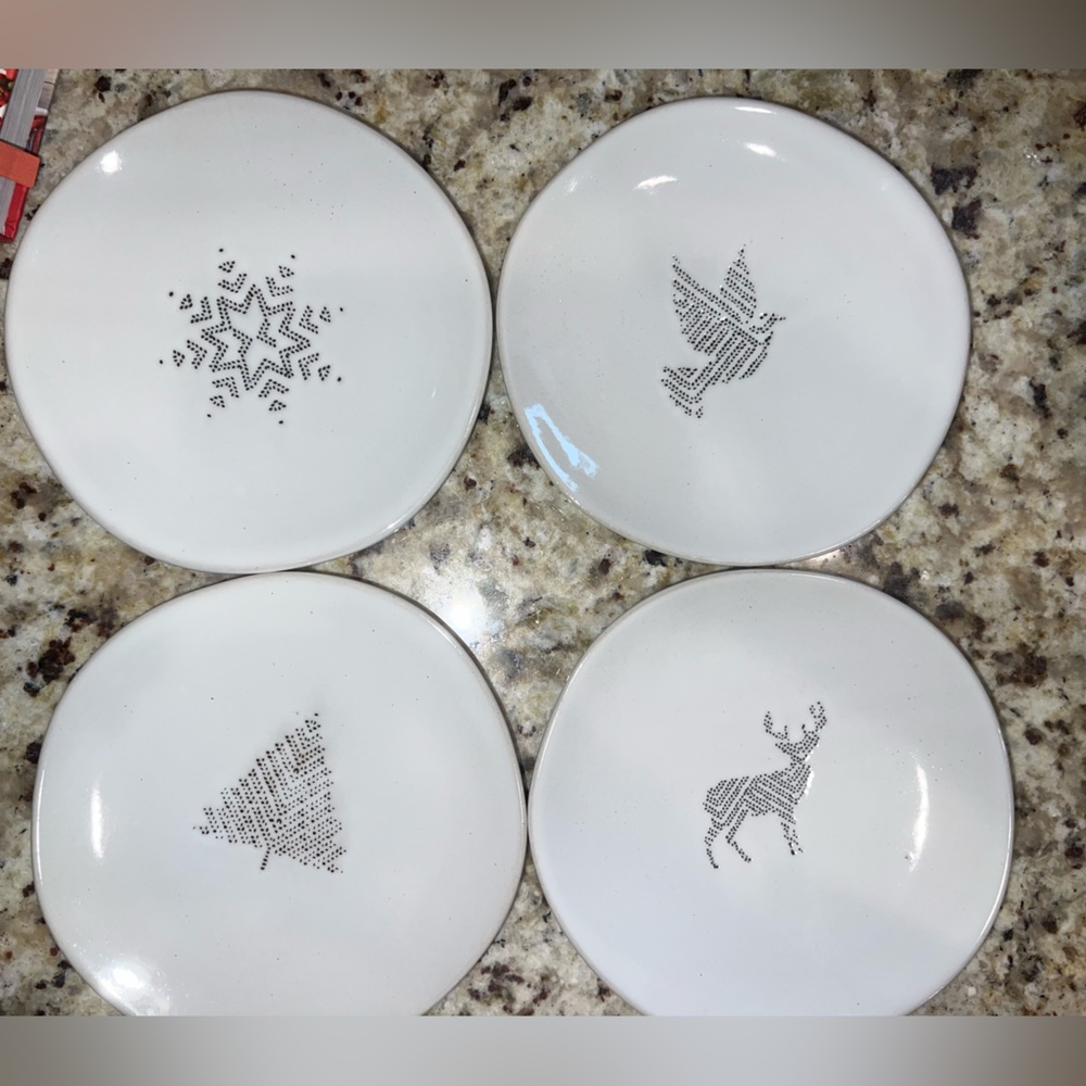 Set 6 hearth and hand magnolia target Christmas dessert plates.  Stoneware. NEW